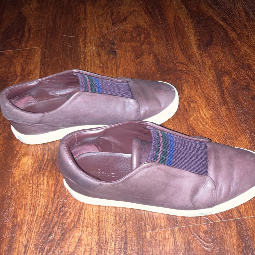 Vince slip ons 8.5